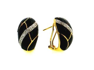 18KY Black Coral Earrings with Diamonds